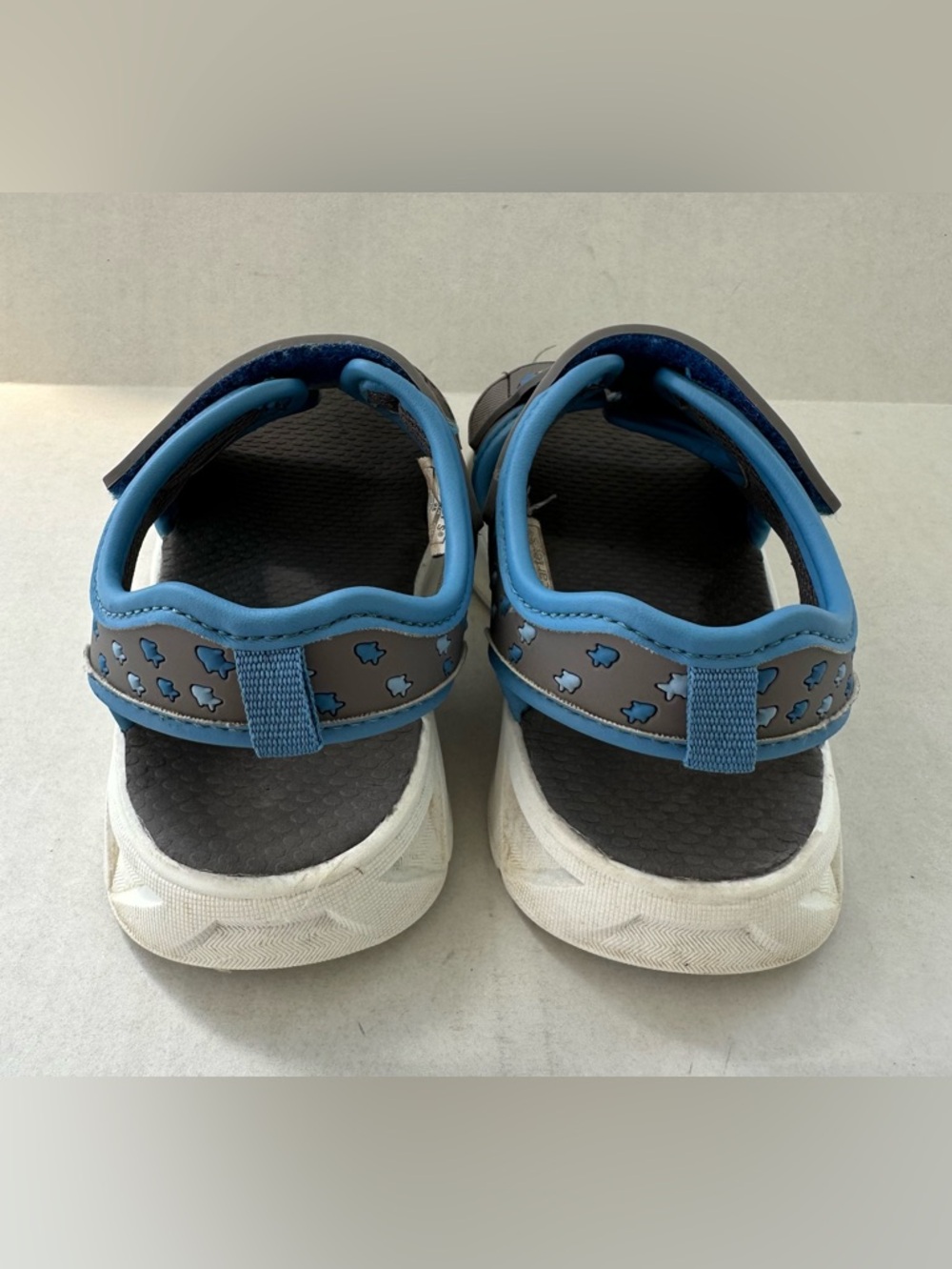 Carter's Toddler Boy Shark Sandals in Blue and Gray in Size 9 - Picture 5 of 14